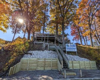 Shafer Lakeside Resort - Monticello - Outdoors view