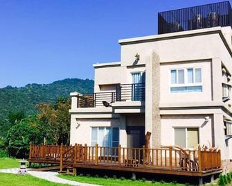 Wang Family B&B - Shoufeng Township