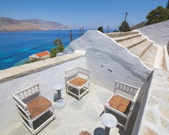 Emporio - Ano Symi - Balcony