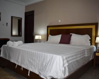 Cascade Hotel - Accra - Bedroom