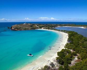 2-BR Modern Oceanfront Apt Steps from Playa Sucia - Cabo Rojo - Playa