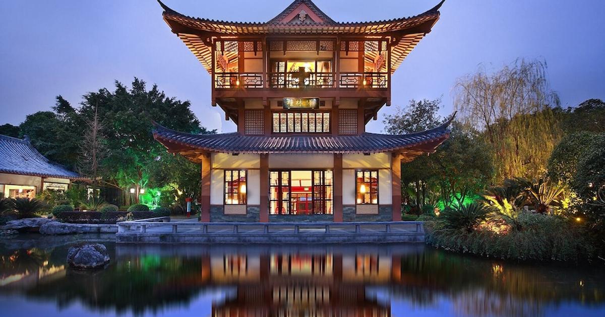 Guilinyi Royal Palace . Guilin Hotel Deals & Reviews - KAYAK
