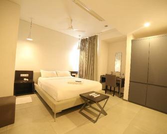 M3 Boutique Hotel - Madurai - Schlafzimmer