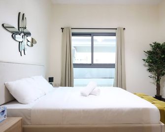 Elite Lux Holiday Homes - Spacious One Bedroom Apartment Direct Metro Access In Al Furjan Dubai - Dubai - Bedroom