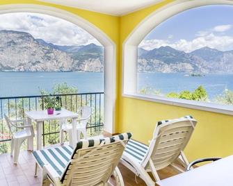 Monja Camping Village - Brenzone - Balkon