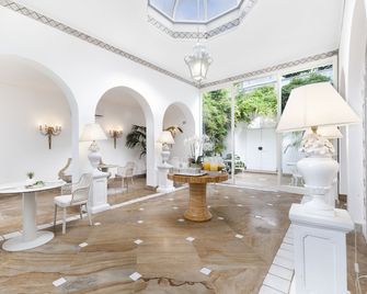 Relais Villa Savarese - Sant'Agnello - Lobby