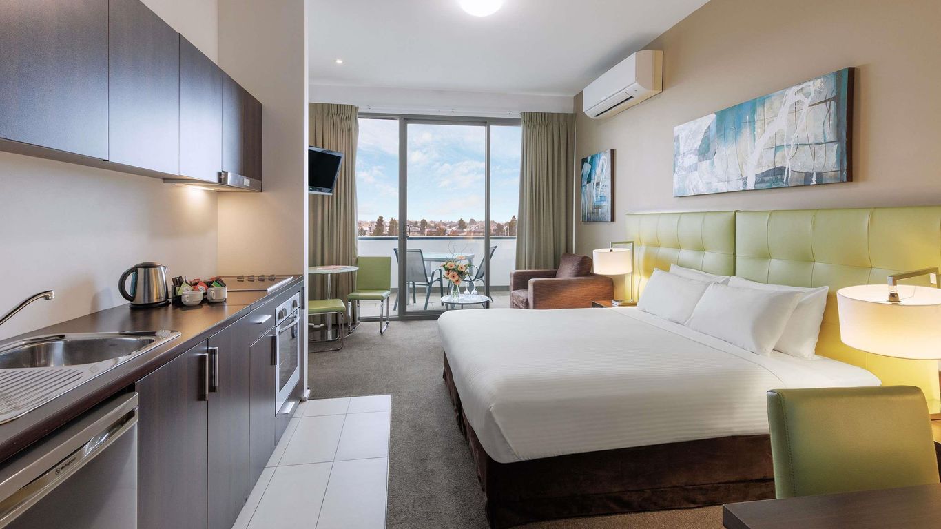 Mercure Melbourne Caroline Springs