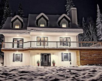 White Cottage - Lake and Hot Tub - Mont-Tremblant Area - Lac-Supérieur - อาคาร