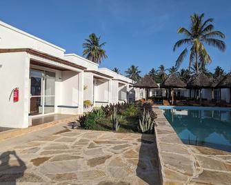 Mafia Dream Hotel - Kilindoni - Piscina