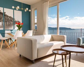 Luxury Lake View Apartments - Salò - Living room