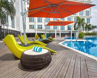 Kingsford Hotel Manila - Manilla - Zwembad