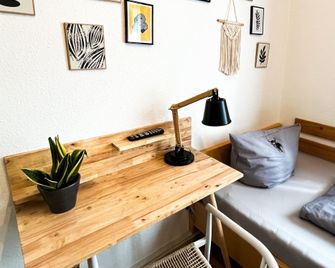 Hacienda Rooms - Friedrichshafen - Ruokailuhuone