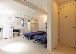 [Ideal for non-face-to-face, non-contact minpaku remote work]. - Yokohama - Bedroom