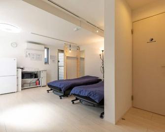 [Ideal for non-face-to-face, non-contact minpaku remote work]. - Yokohama - Bedroom