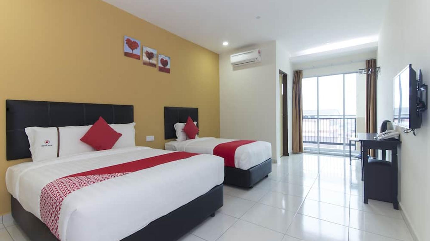 Central Hotel