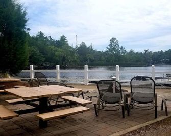 Osprey Nest #42-Waterfront-Dog Friendly-Boat Slip-New Redecorated - Steinhatchee - Piscina