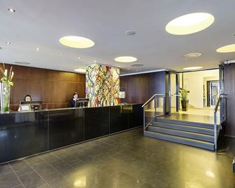 Austria Trend Hotel Europa Wien - Vienna - Front desk