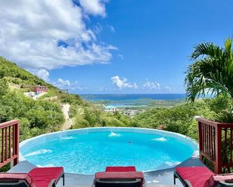 Breathtaking Panoramic Views Of The Caribbean Sea From This Luxury Villa - Saint Thomas Island - Piscina