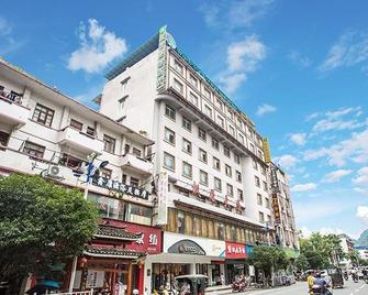 City Comfort Inn Liuzhou Rongshui Fengsha - Liuzhou - Byggnad