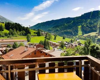 Studio Panorama - Vue montagne et village, Centre la Clusaz - AravisTour - La Clusaz - Balcony