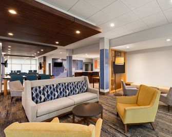 Holiday Inn Express & Suites - Chalmette - New Orleans S By IHG - Chalmette - Edificio