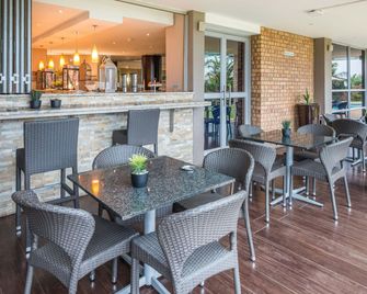 Town Lodge Gaborone - Gaborone - Bar