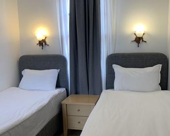 Sabah Pansiyon - Antalya - Schlafzimmer