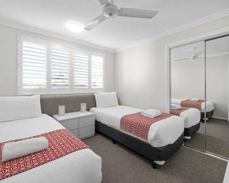 3 Bedroom Apartment with Lift - Caloundra - Bedroom