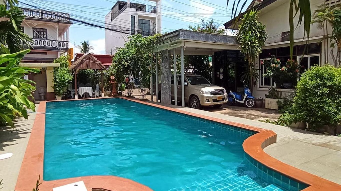 วิลล่า ศรีสวาท เกสเฮ้าส์