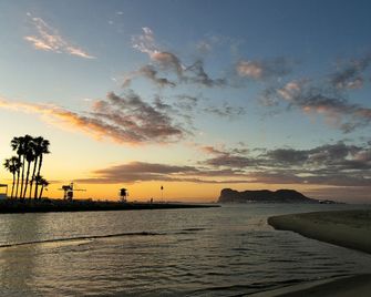 Hostal Palmones - Los Barrios - Praia