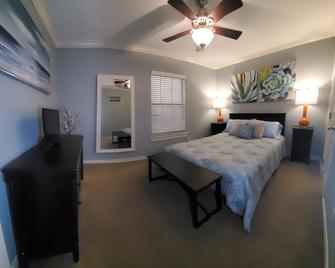 Central Austin - Hyde Park 1 Bed/Bath Pool WIFI Laundry. Ideal long term stay. - Austin - Habitación