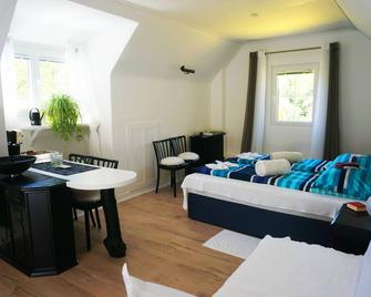 Roomantic Apartments - Neunkirchen - Slaapkamer