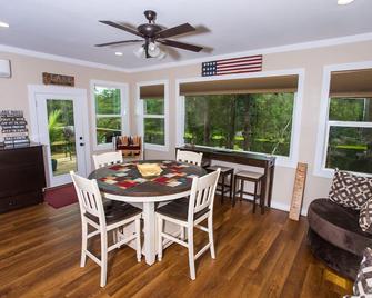 Absolute Tranquility - Century - Dining room