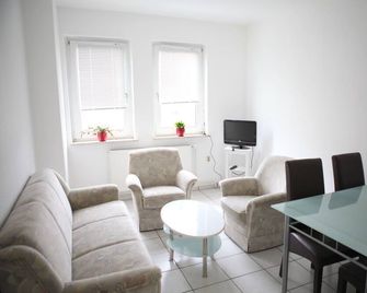 White House Bochum Ehrenfeld - Bochum - Yemek odası