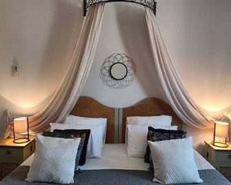 Entre Bastide et Cité et son rooftop - קרקסון - חדר שינה