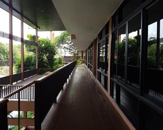 Wangtaparb Resort - Samphan Ta - Balcón