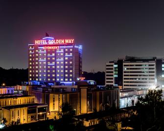 Hotel Golden Way Giyimkent - Istanbul - Building