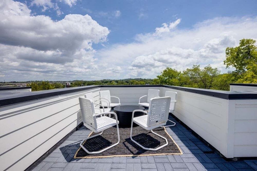 Vintage Couture #3-Rooftop Retreat-Sleeps 8 - Nashville - Balkon