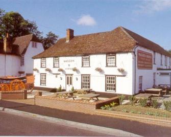 The Waggon & Horses - Halstead - Building