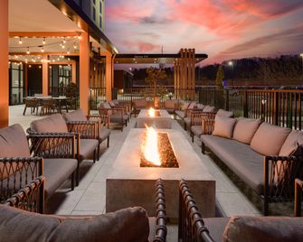 Hilton Garden Inn Knoxville Papermill Drive - נוקסוויל - בניין