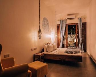 Pili Pili Orient Beach Resort - Bwejuu - Bedroom