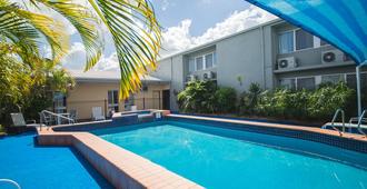 Hampton Villa Motel - Rockhampton - Pool