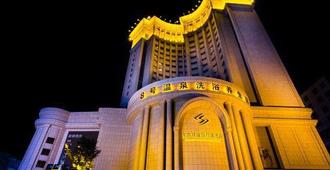 Oriental Pearl International Hotel (Mudanjiang Railway Station Branch) - Mudanjiang - Building