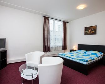 Hotel Alfa - Třebíč - Camera da letto