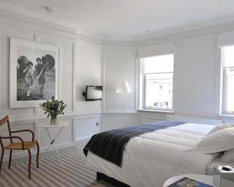 The Crown Hotel - Woodbridge - Bedroom