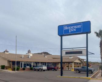 Rodeway Inn Kingman Route 66 - Kingman - Rakennus