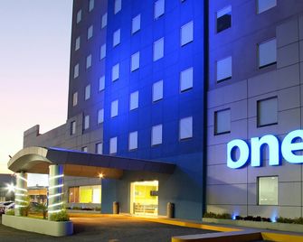 One Queretaro Aeropuerto - Santiago de Querétaro - Edificio
