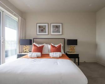 Chigwell 1br + Study Escape - Chigwell - Bedroom