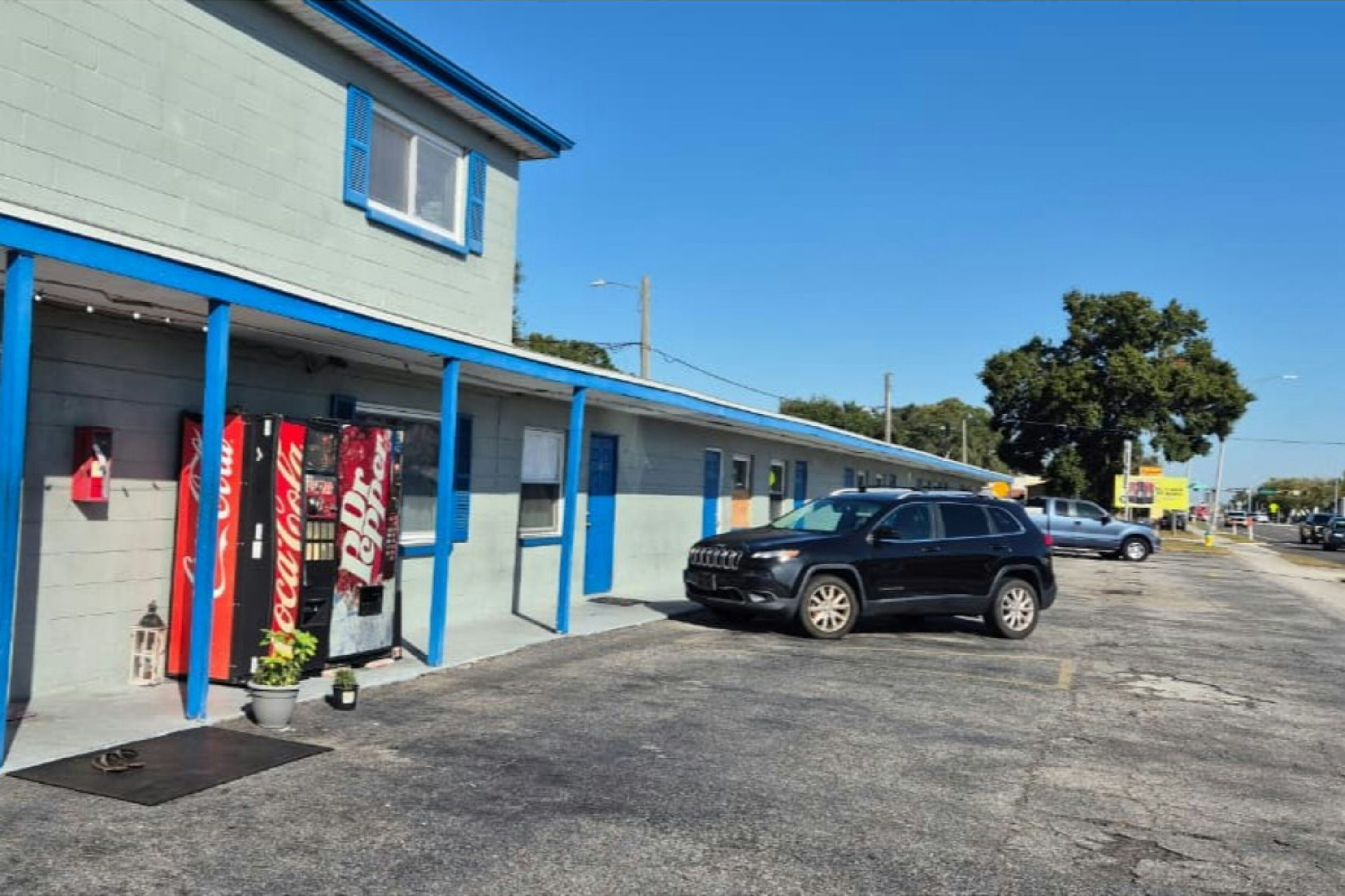 Base Motel By OYO South Tampa - Tampa - Building