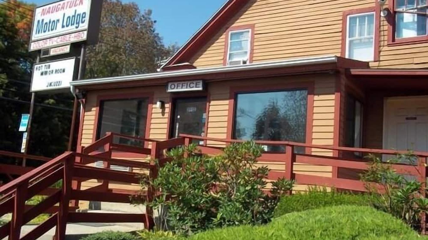 Naugatuck Motor Lodge